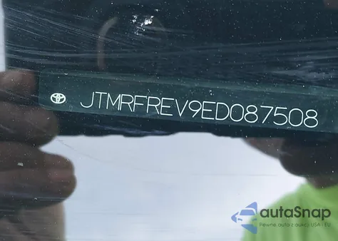 2014 Toyota Rav4 Xle z USA, uszkodzony, nr VIN JTMRFREV9ED087508